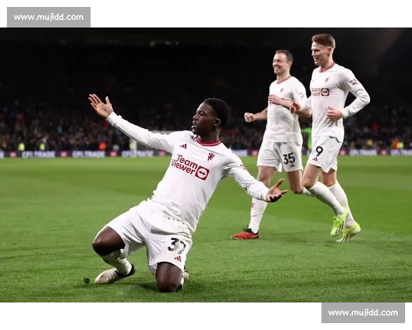 梅努赴西特训求复苏，曼联前景仍黯淡