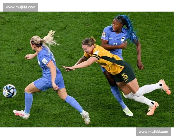 澳大利亚女足国脚戈里汉密尔顿岛完婚 李梦雯曾为队友见证 澳大利亚女足国脚戈里汉密尔顿岛完婚 李梦雯曾为队友见证